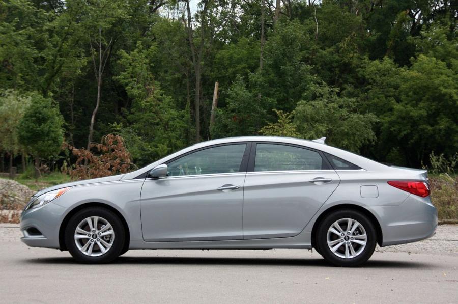  Hyundai Sonata GLS 2011 года  (фото 7 из 41)